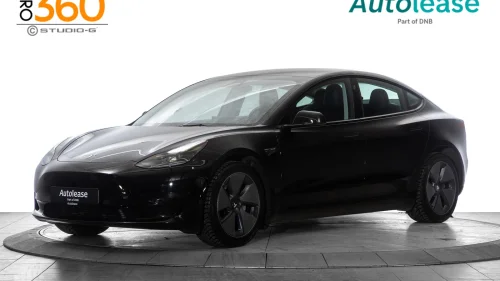 TESLA Model 3 Standard Range Plus RWD, R.kamera, Panoramatak +++,
