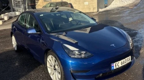 TESLA Model 3 Standard Range Plus RWD