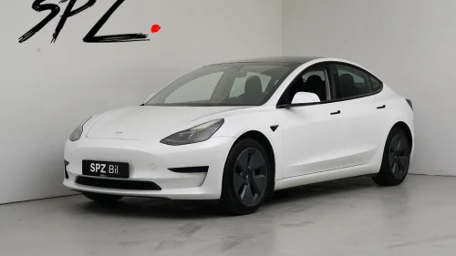 TESLA Model 3 RWD SR PREM LYD KROK PANO SKINN V PUMPE S+V HJUL