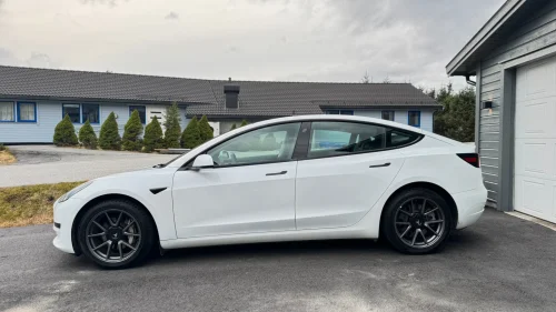 TESLA Model 3 SR+ RWD