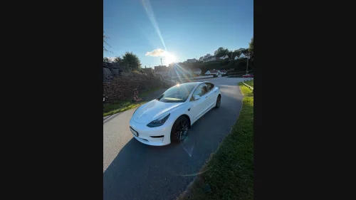 TESLA Model 3 Standard Range Plus RWD