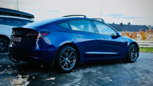 TESLA Model 3 Standard Range Plus RWD