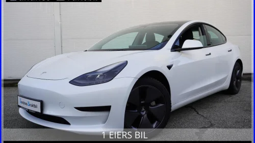 TESLA Model 3 SR KROK,KAMERA,PANO,NETFLIX,SPOTIFY,LED,NAVI,ELBAKLUKE