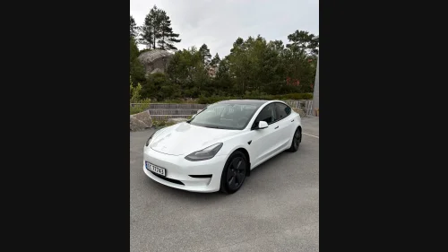 TESLA Model 3 Standard Range Plus RWD
