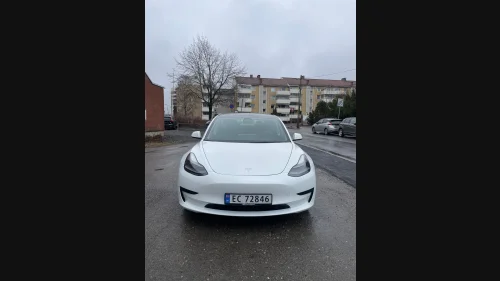 TESLA Model 3 Standard Range Plus RWD