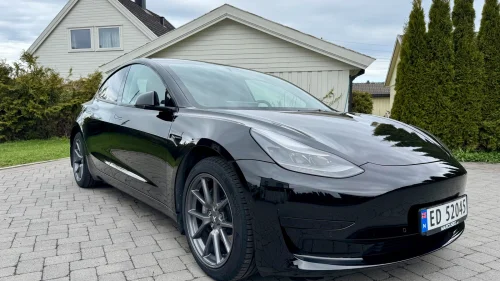 TESLA Model 3 Standard Range Plus RWD, Facelift