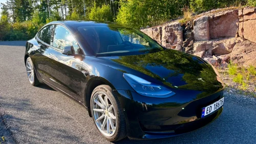 TESLA Model 3 Standard Range Plus RWD