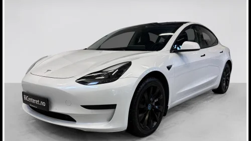 TESLA Model 3 SR+ PREMIUM SKINN PANORAMA AUTOPILOT VARMEPUMPE LAV KM!