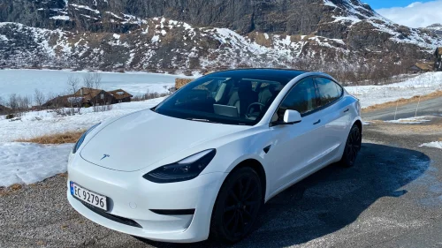 TESLA Model 3 Standard Range Plus RWD