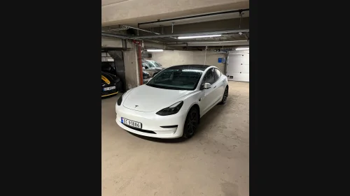 TESLA Model 3 Standard Range Plus RWD