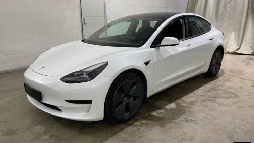 TESLA Model 3 RWD AUTOPLOT SKINN PANORAMA LED VARMEPUMPE