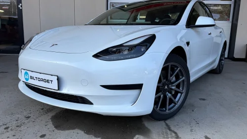 TESLA Model 3 Standard Range Plus RWD/ Hengerfeste/Nylig Eu-godkjent