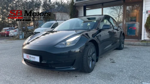TESLA Model 3 Standard Range Plus RWD, WLTP 448 km, autopilot+++