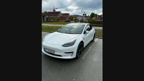 TESLA Model 3 Standard Range Plus RWD