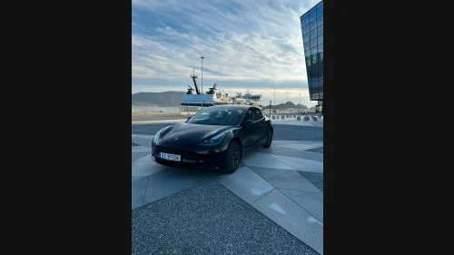 TESLA Model 3 Standard Range Plus RWD