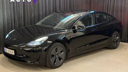 TESLA Model 3 Standard Range Plus EnhancedAutopilot/Hengerfeste/1eier