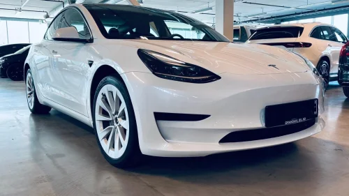TESLA Model 3 SR + - Varmepumpe -LEASING FIRMA / PRIVAT