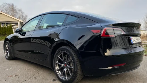 TESLA Model 3 Standard Range Plus RWD