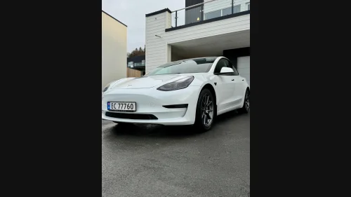 TESLA Model 3 Standard Range Plus RWD