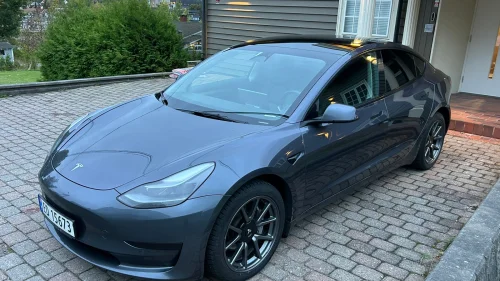 TESLA Model 3 Standard Range Plus RWD
