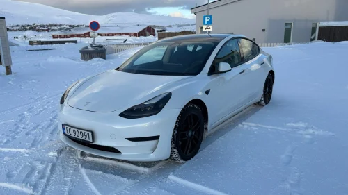 TESLA Model 3 Standard Range Plus RWD