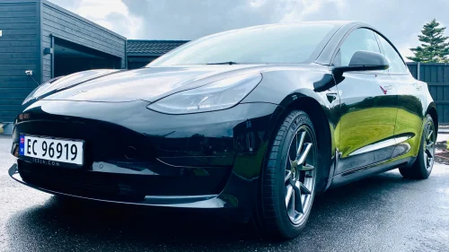 TESLA Model 3 Standard Range Plus RWD