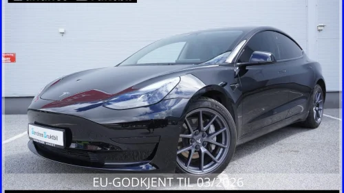 TESLA Model 3 SR,SKINN,KAMERA,PANO,NETFLIX,SPOTIFY,LED,NAVI,ELBAKLUKE