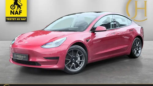 TESLA Model 3 RWD/Lav KM/Soltak/DAB+/Bluetooth/490KM-rekkevidde