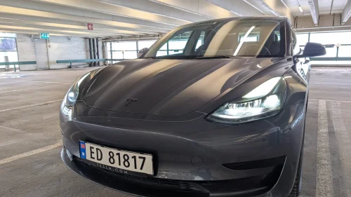 TESLA Model 3 RWD | Nylig EU godkjent |Garanti|Hengerfeste|Service