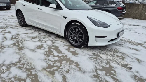 TESLA Model 3 RWD 283hk