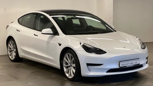 TESLA Model 3 283 HK- Standard Range/ AUTOPILOT/ RWD/ PANO/ EU2028