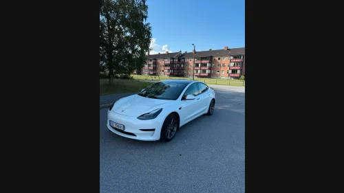 TESLA Model 3 RWD 283hk