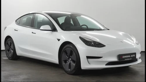 TESLA Model 3 HENGERFESTE / LAV KM / 1 EIER