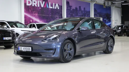 TESLA Model 3 RWD 283HK/Autopilot/Keyless/Kamera/Acc