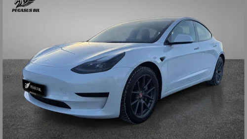 TESLA Model 3 Standard Range RWD/Autopilot /Dashcam/ Premium lyd