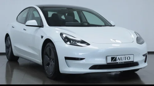 TESLA Model 3 SR PLUS/1EIER/PANO/SKINN/AUTOPILOT/PREMIUM/DAB/NY EU
