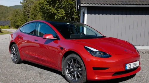 TESLA Model 3 RWD 283hk