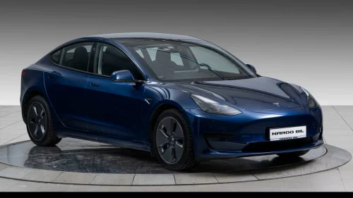 TESLA Model 3 Standard Range RWD, Autopilot, Rattvarme, Premium lyd