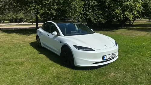TESLA Model 3 RWD 283hk