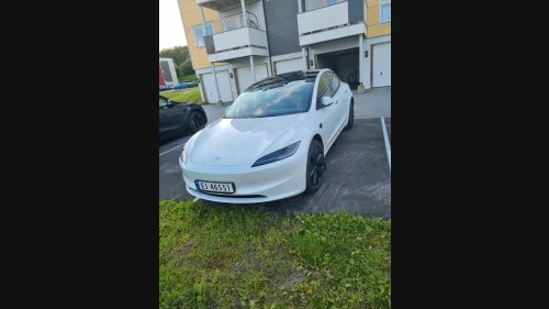 TESLA Model 3 RWD 283hk/513km/ventilerte seter/skjerm bak