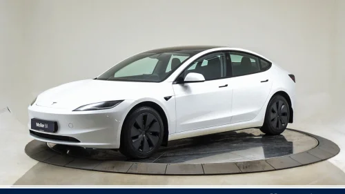TESLA Model 3 RWD 283hk 513KM Krok/Skinn/Glasstak/Navi