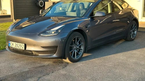 TESLA Model 3 RWD 283hk