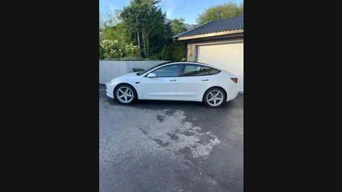TESLA Model 3 Highland RWD 283hk, 513kM