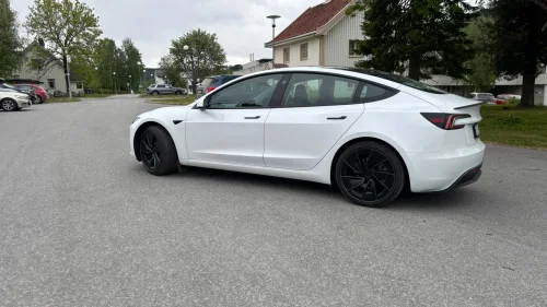 TESLA Model 3 TESLA MODEL 3 - 2024 - PERFORMANCE FELGER - HVIT