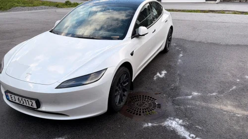 TESLA Model 3 RWD 283hk Premuim