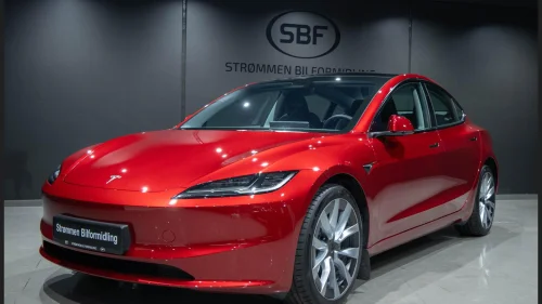 TESLA Model 3 SR RWD 513 KM WLTP HIGHLAND/TO HJULSETT/INNBYTTE?