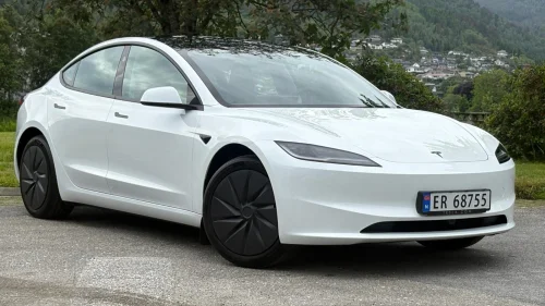 TESLA Model 3 SR 534km (WLTP) /S+V.hjul/
