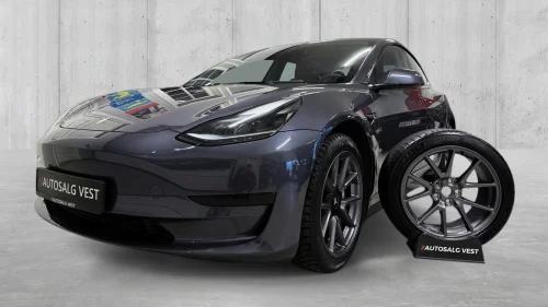 TESLA Model 3 RWD SR 491WLTP/Varmepumpe/Pano/Kamera/App/1 eier