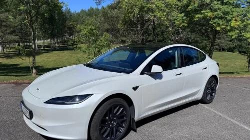 TESLA Model 3 RWD 283hk