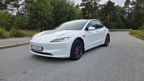 TESLA Model 3 SR, Highland, Krok,Vent.Skinn,Pano,ACC,Tectyl